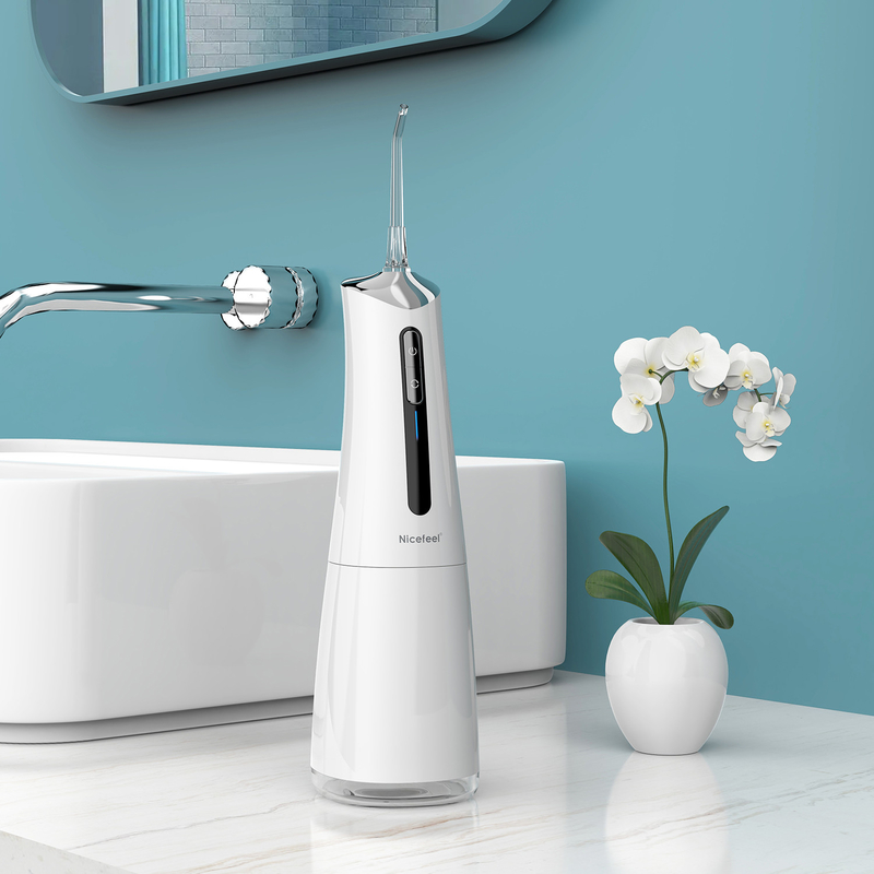 4 Arbeitsmodi 300 ml Electric Jet Cordless Portable Water Flosser Oral Clean