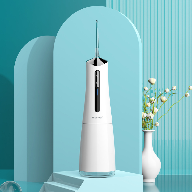 4 Arbeitsmodi 300 ml Electric Jet Cordless Portable Water Flosser Oral Clean