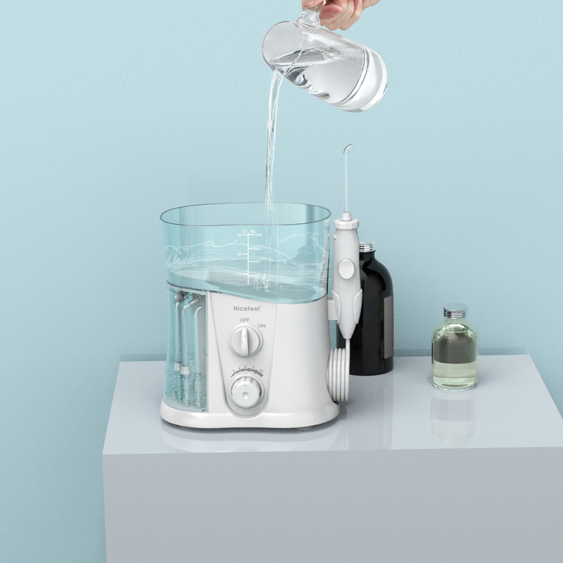 Weißes Behälter-Wasser Flosser mit Nahrungsmittelgrad ABS versieht für Zahnpflege mit einer Düse