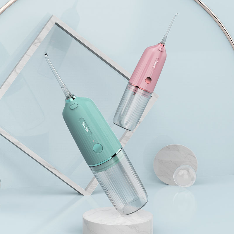 Badekurort der Art-FC3920 tragbarer Mund-Irrigator 130ml IPX7 für Ihren Mund