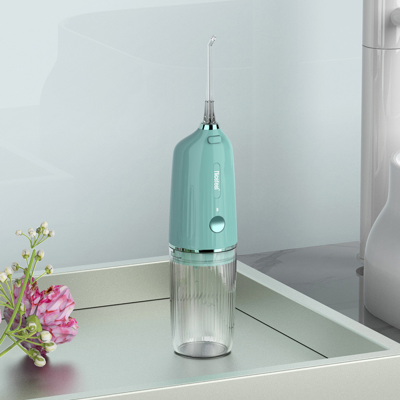 Kundenspezifische Farbe USB wieder aufladbares Nicefeel Mund-Irrigator